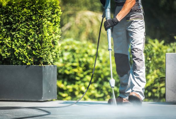 Concrete Pressure Washing in Poway