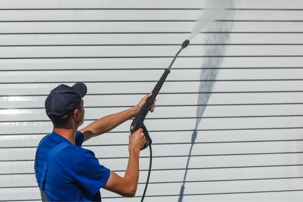 Siding Washing in Poway