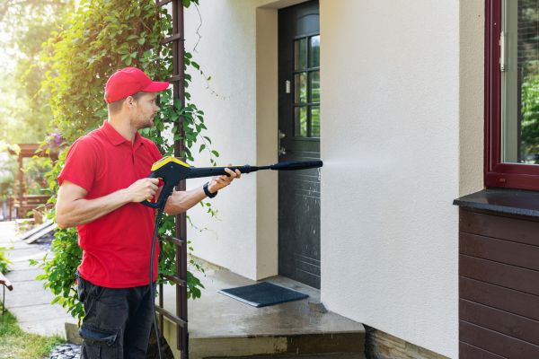 Building Exterior Cleaning in Poway