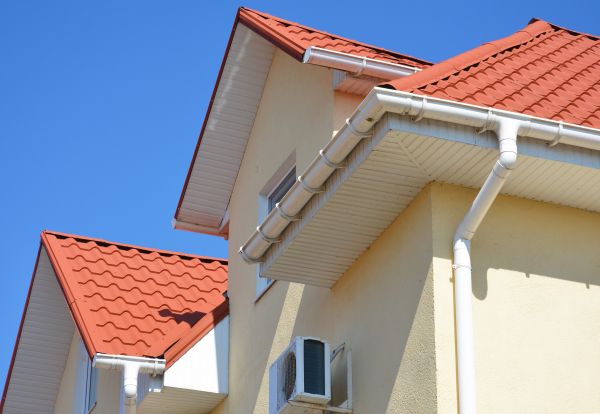 Soffit Cleaning in Poway