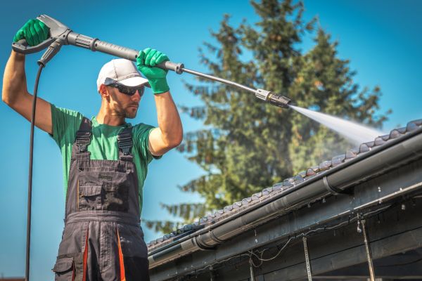 Gutter Jetting in Poway