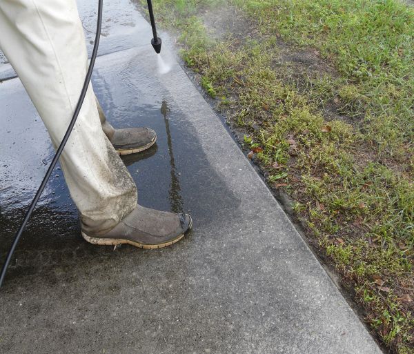 Pavement Power Washing in Poway