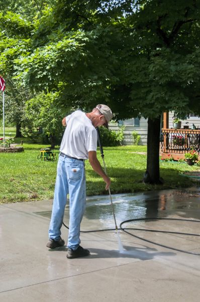 Driveway Concrete Cleaning in Poway