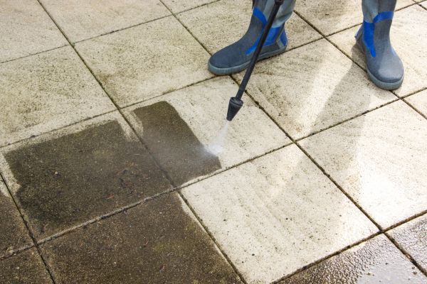 Outdoor Concrete Cleaning in Poway