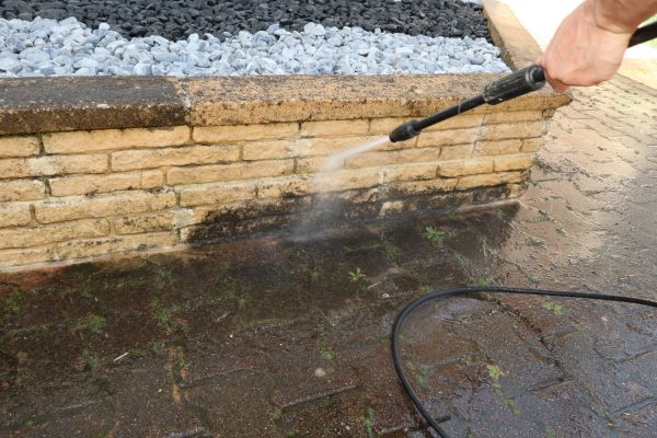 Retaining Wall Power Washing in Poway