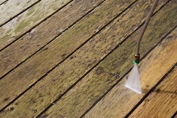 Deck Mold Removal in Poway