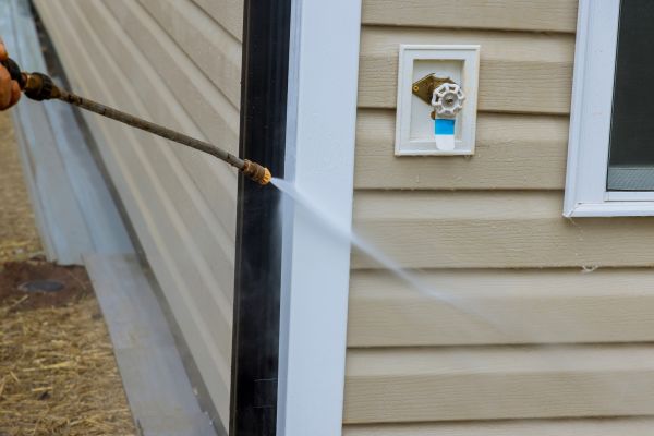 Vinyl Siding Cleaning in Poway